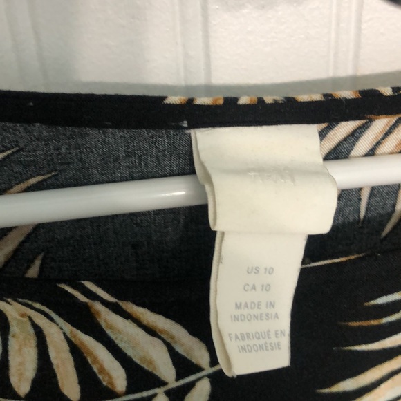 H&M Botanical Peek-a-Boo Split Sleeves DRESS Boat Neck - Picture 4 of 4